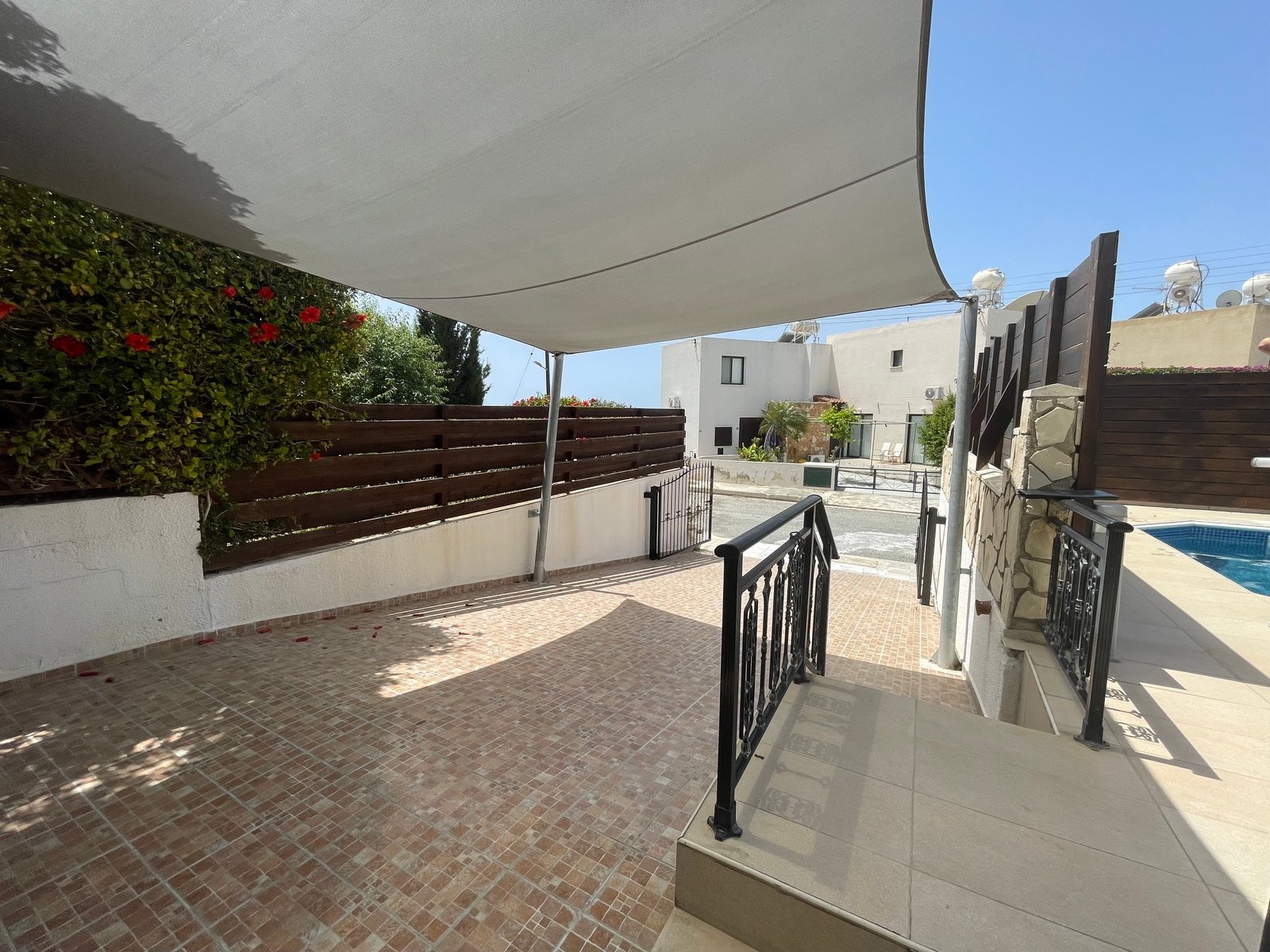 Luxury Four Bedroom Modern Villa in Pegeia
