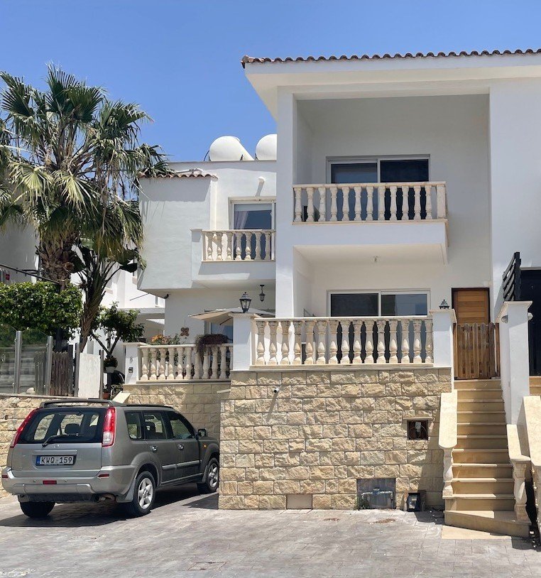 Two Bedroom Townhouse for Rent – Upper Pegeia