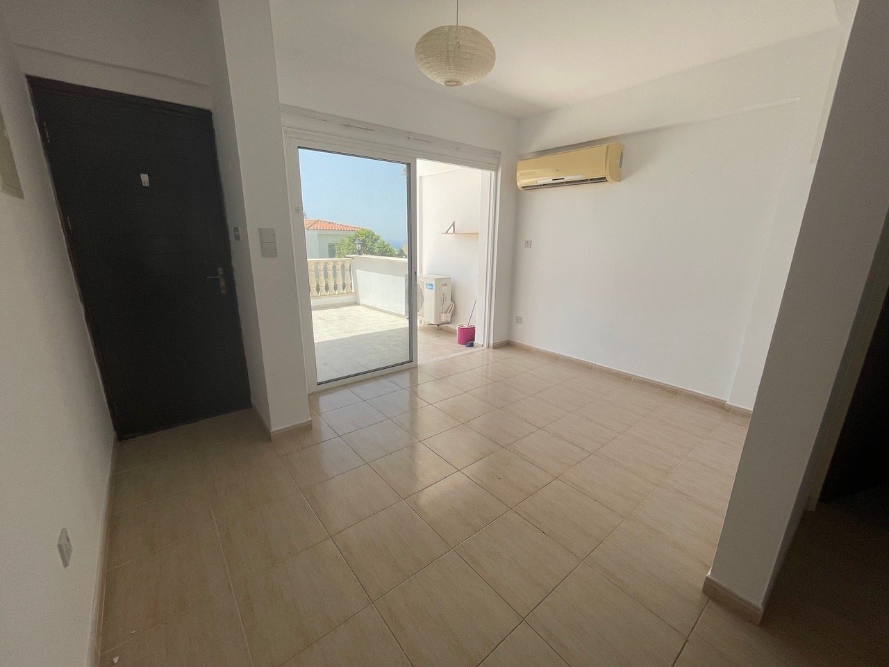 Two Bedroom Townhouse for Rent – Upper Pegeia