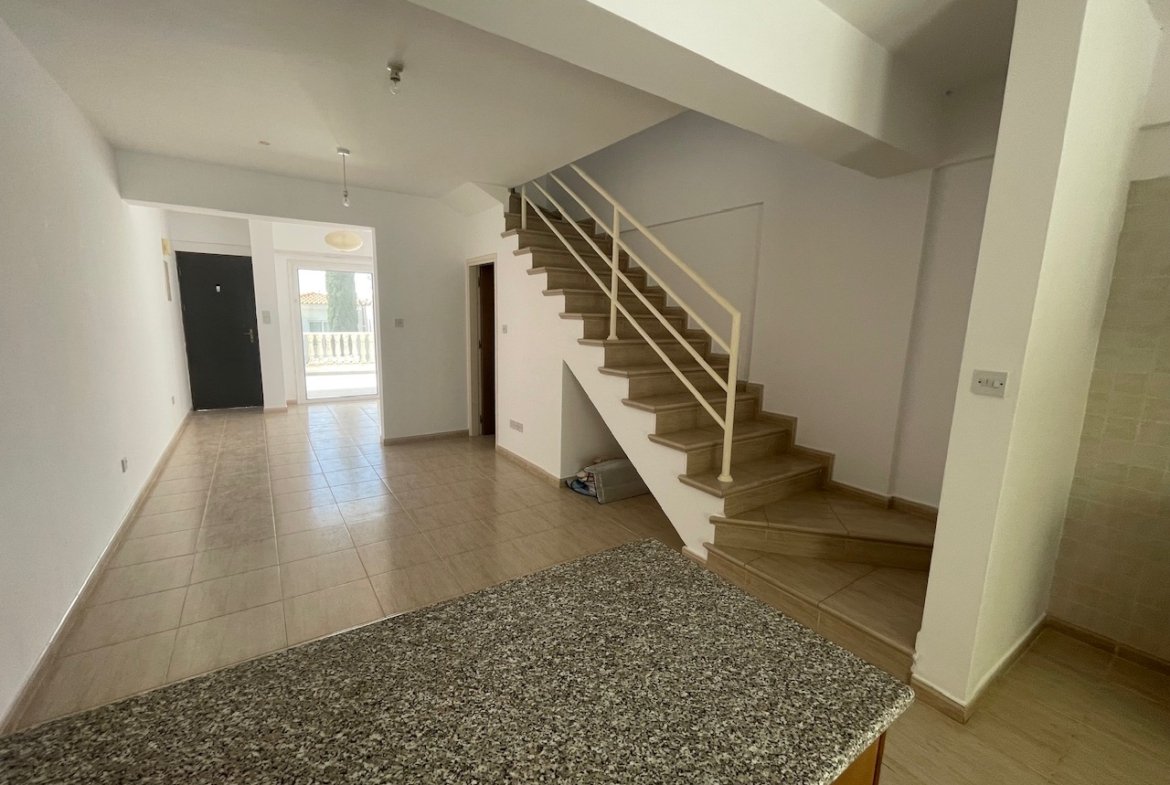 Two Bedroom Townhouse for Rent – Upper Pegeia