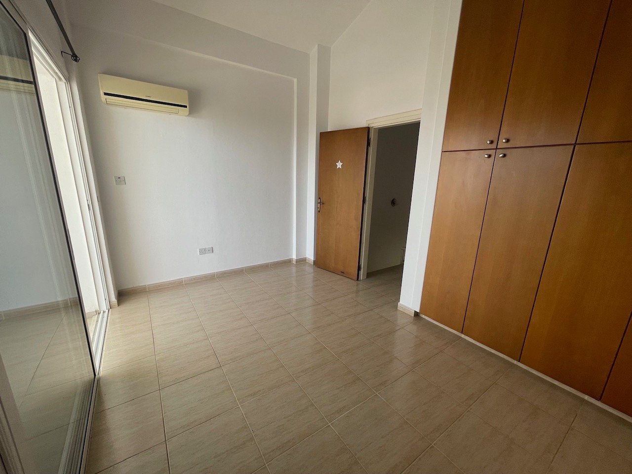 Two Bedroom Townhouse for Rent – Upper Pegeia