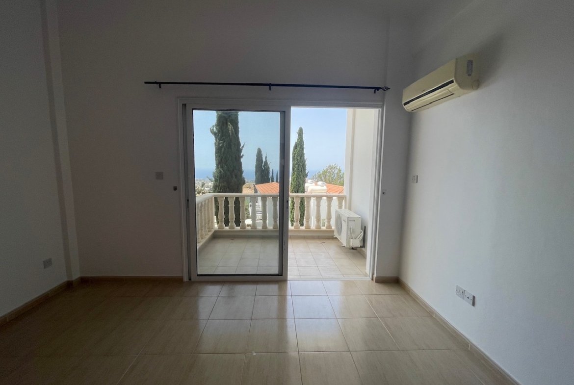 Two Bedroom Townhouse for Rent – Upper Pegeia