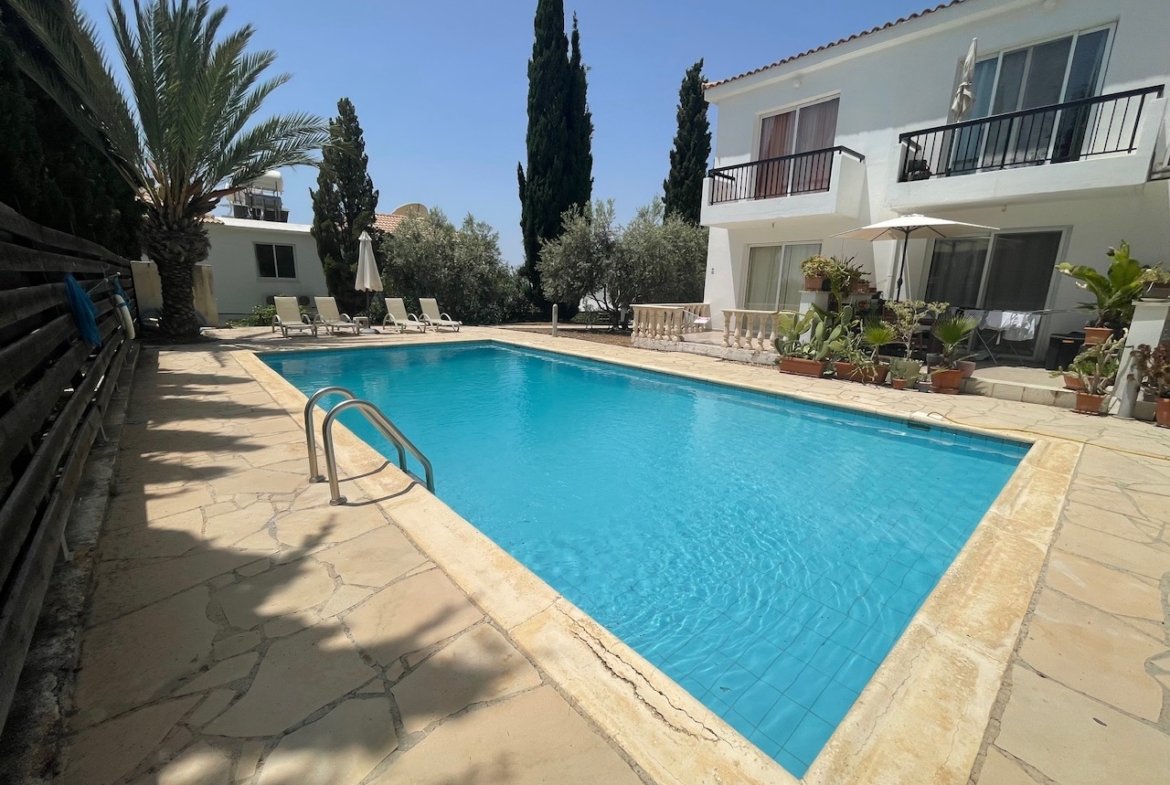 Two Bedroom Townhouse for Rent – Upper Pegeia