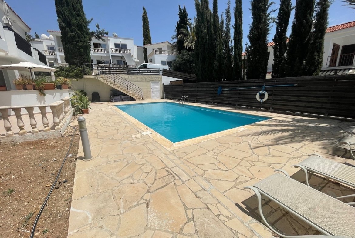 Two Bedroom Townhouse for Rent – Upper Pegeia