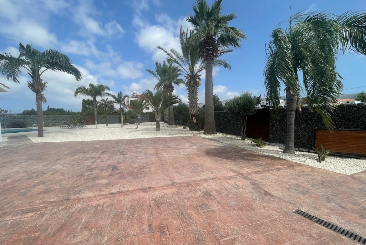 Four Bedroom Mediterranean Villa – Pegeia
