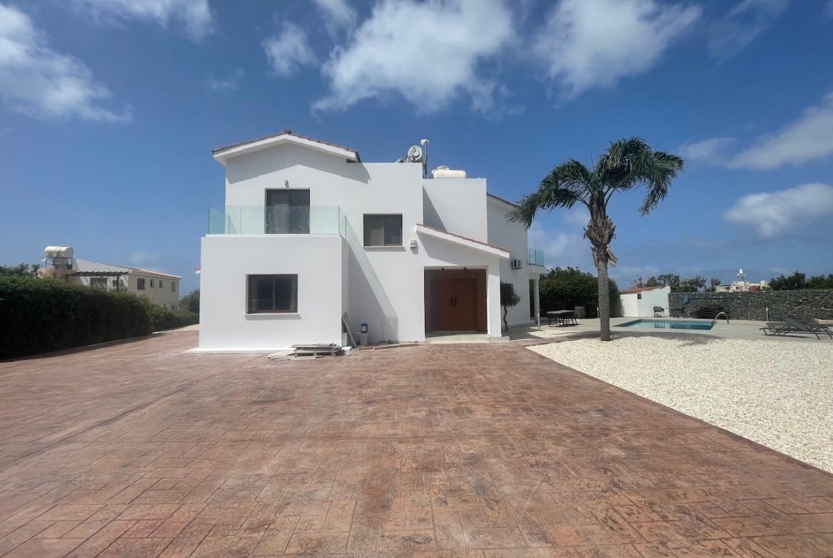 Four Bedroom Mediterranean Villa – Pegeia