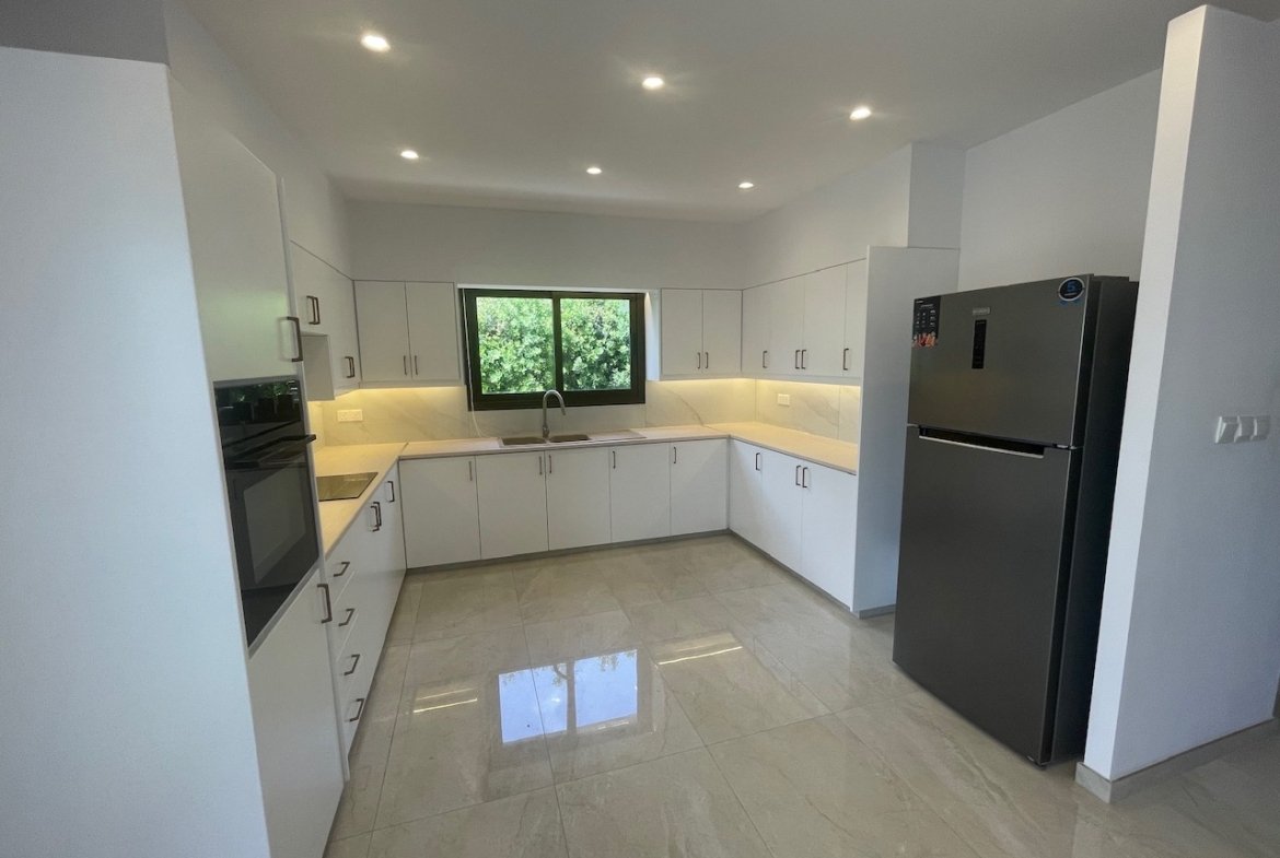 Four Bedroom Mediterranean Villa – Pegeia