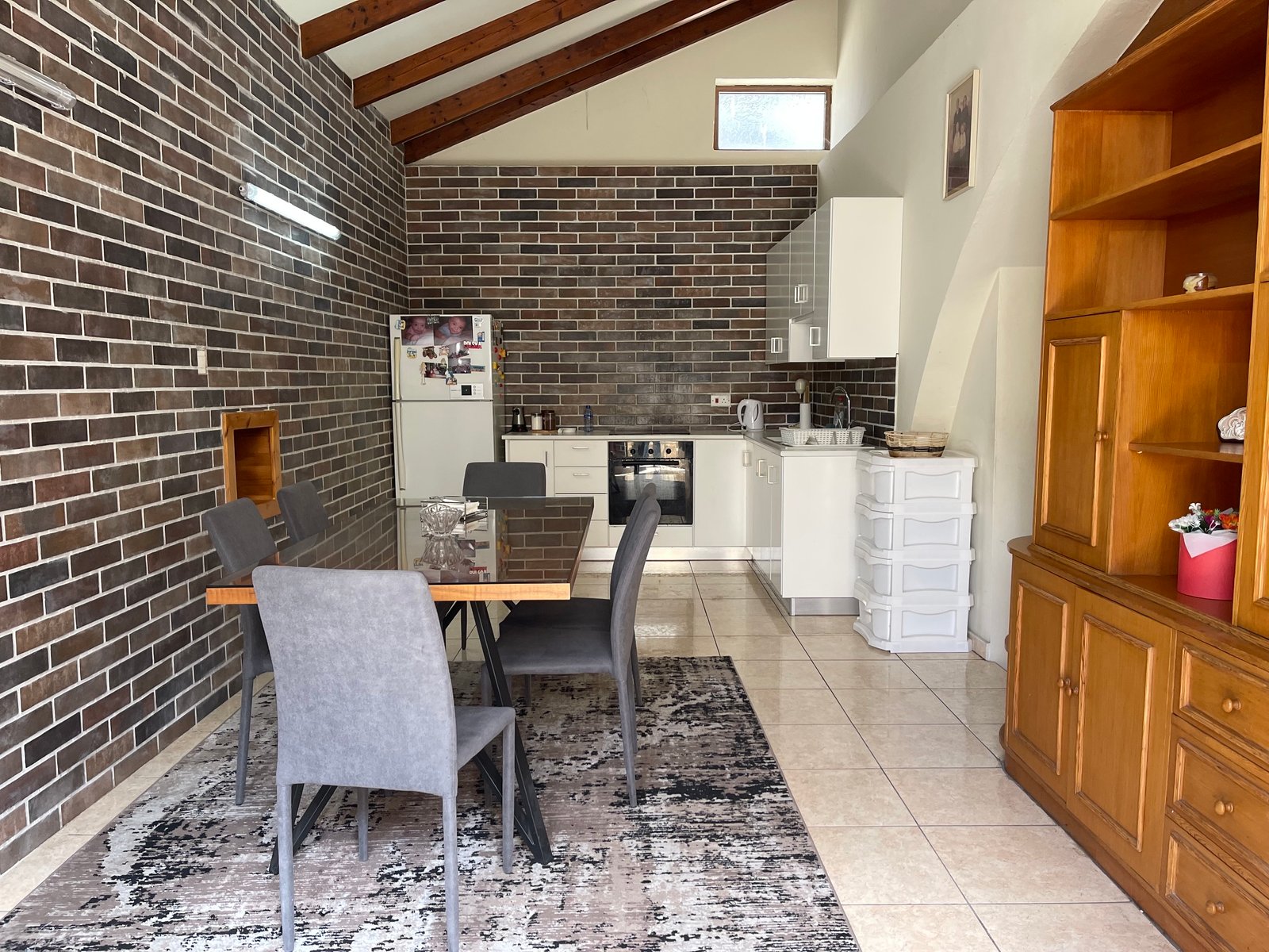 Charming Three Bedroom Stone Village House for Rent – Mesogi