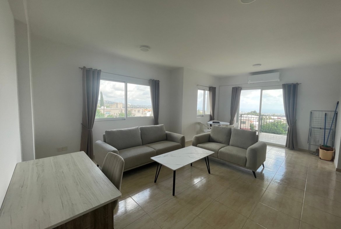 Newly Renovated Two Bedroom Apartment – Mesogi