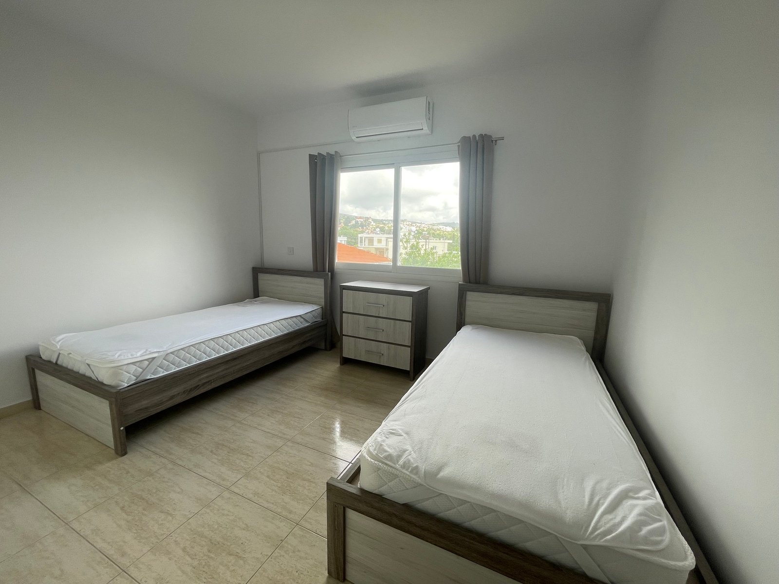 Newly Renovated Two Bedroom Apartment – Mesogi