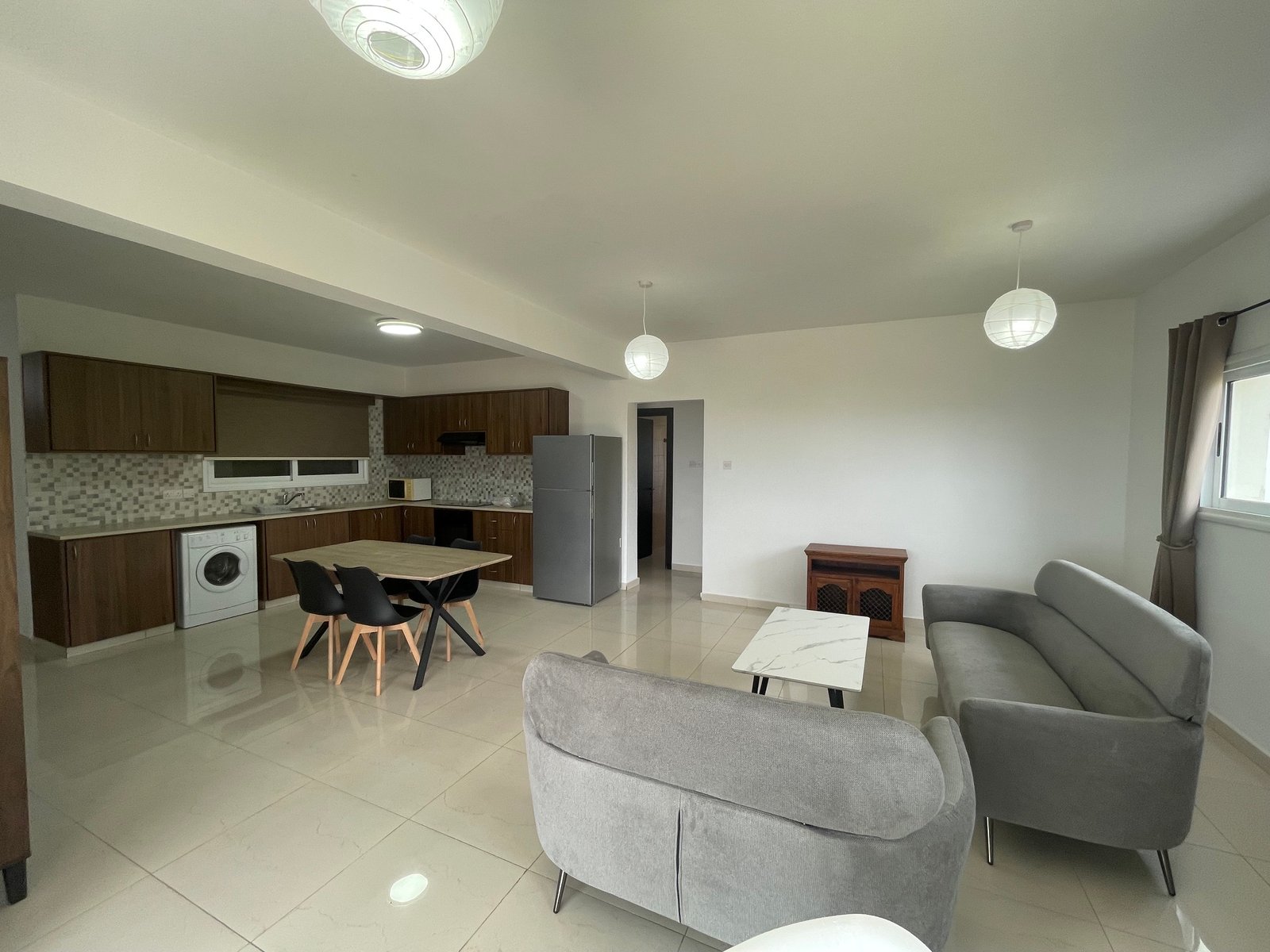 Newly Renovated Two Bedroom Apartment – Mesogi