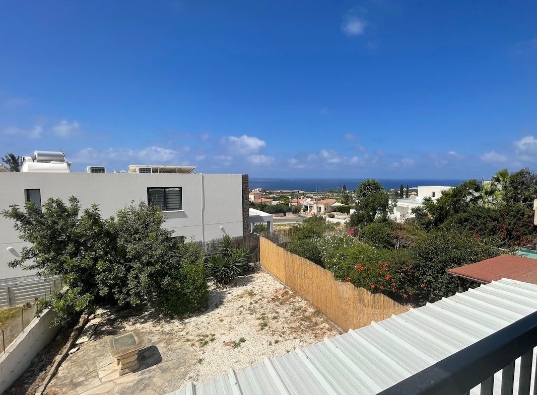 Three Bedroom Semi-Detached House in Pegeia