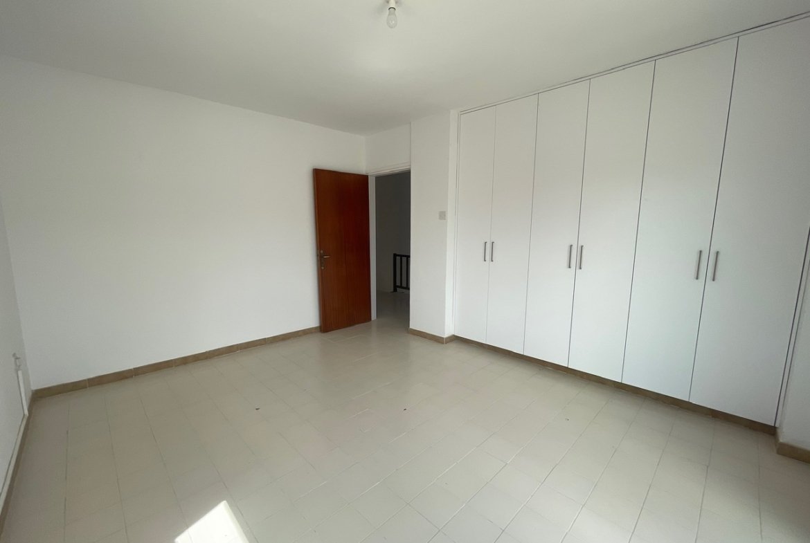 Three Bedroom Semi-Detached House in Pegeia