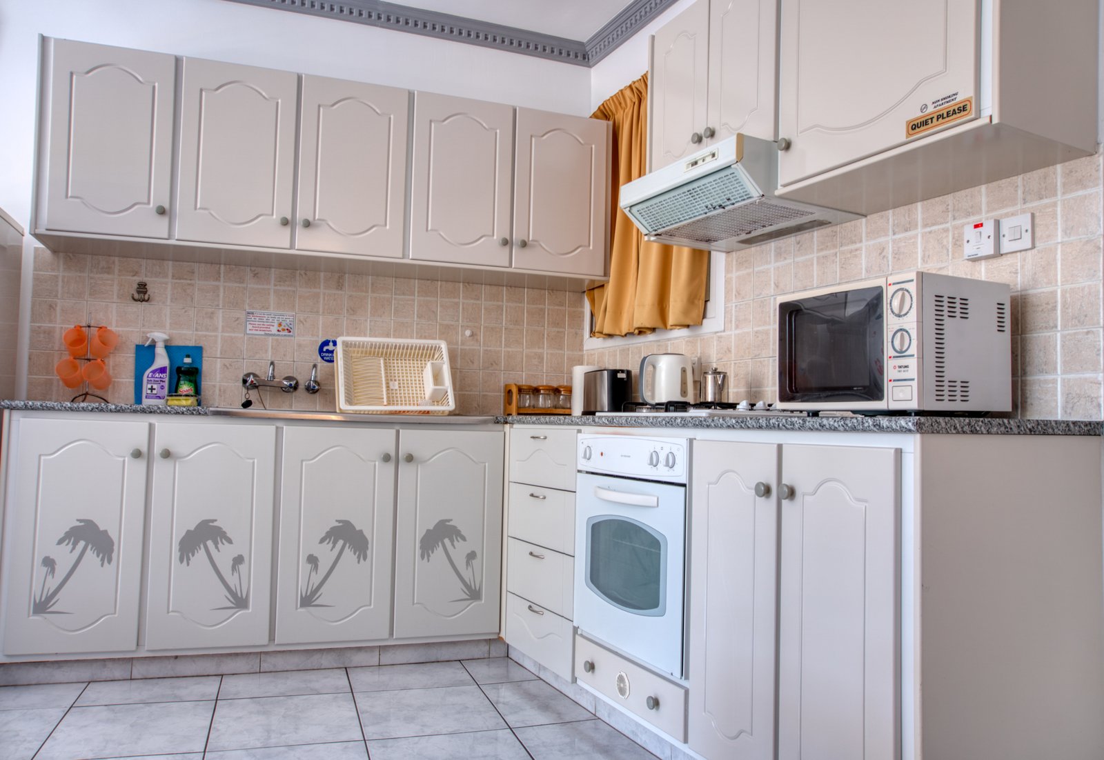 Exceptional Mixed‑Use Building in Paphos – Kato Paphos