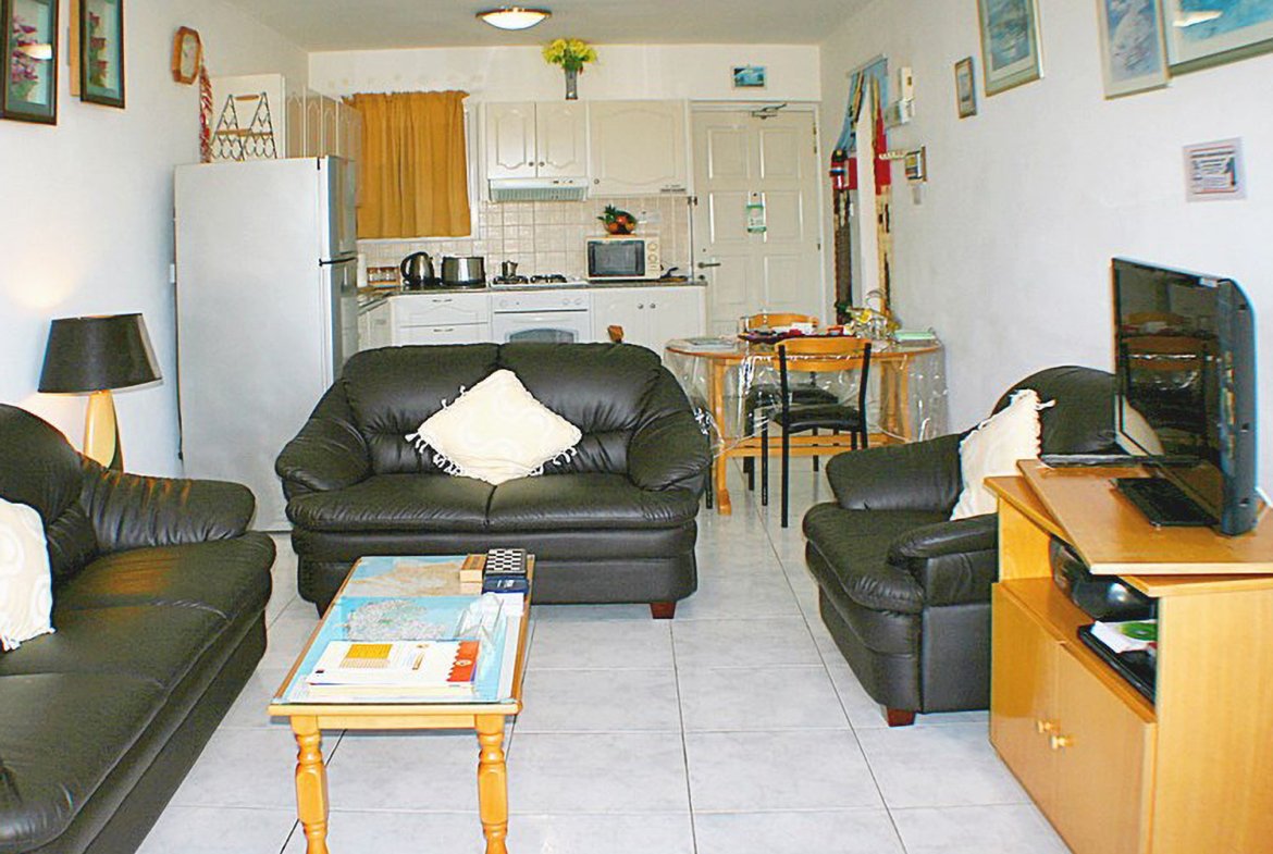 Exceptional Mixed‑Use Building in Paphos – Kato Paphos