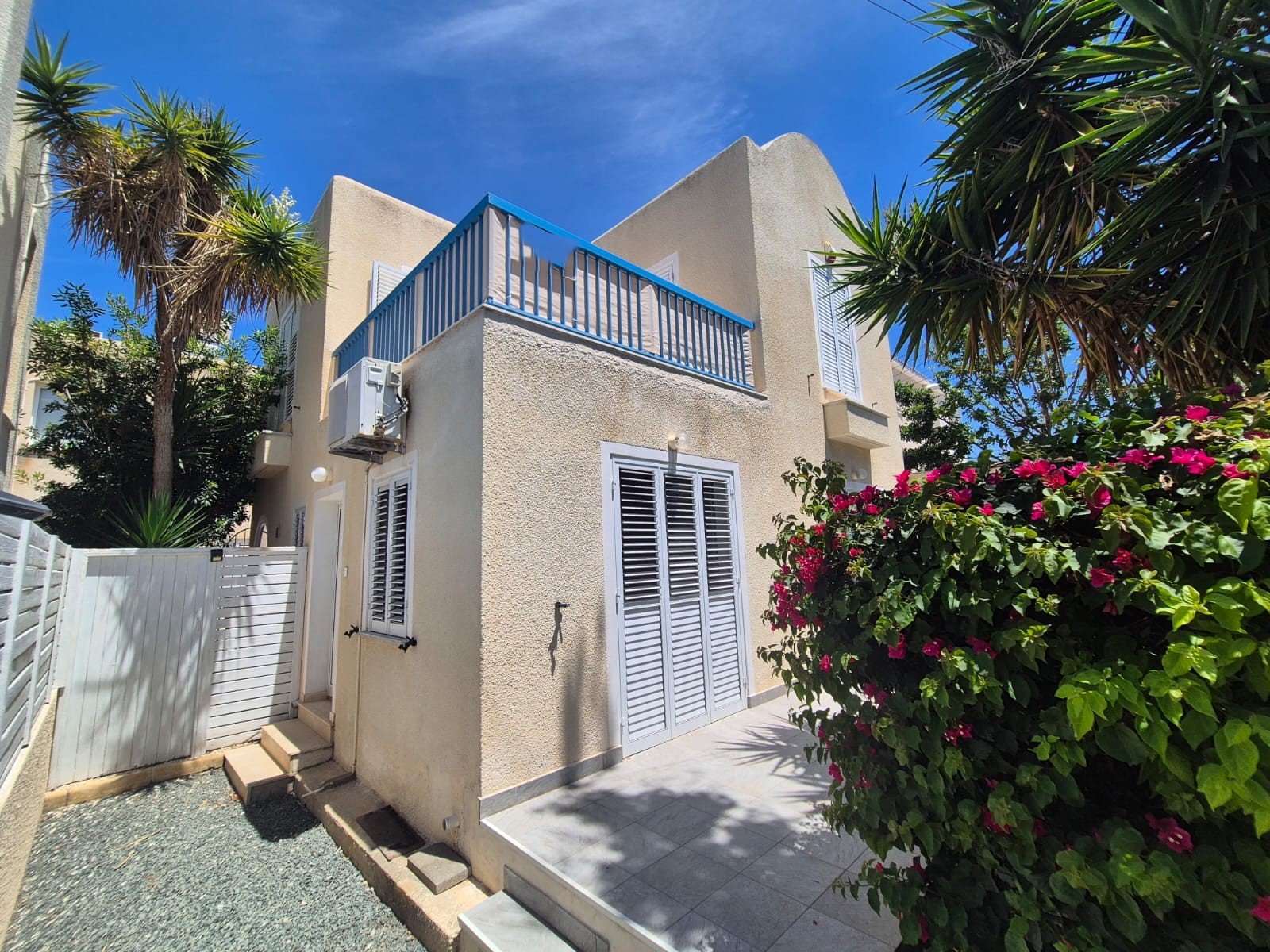 Three‑Bedroom Detached Villa in Paphos – Universal