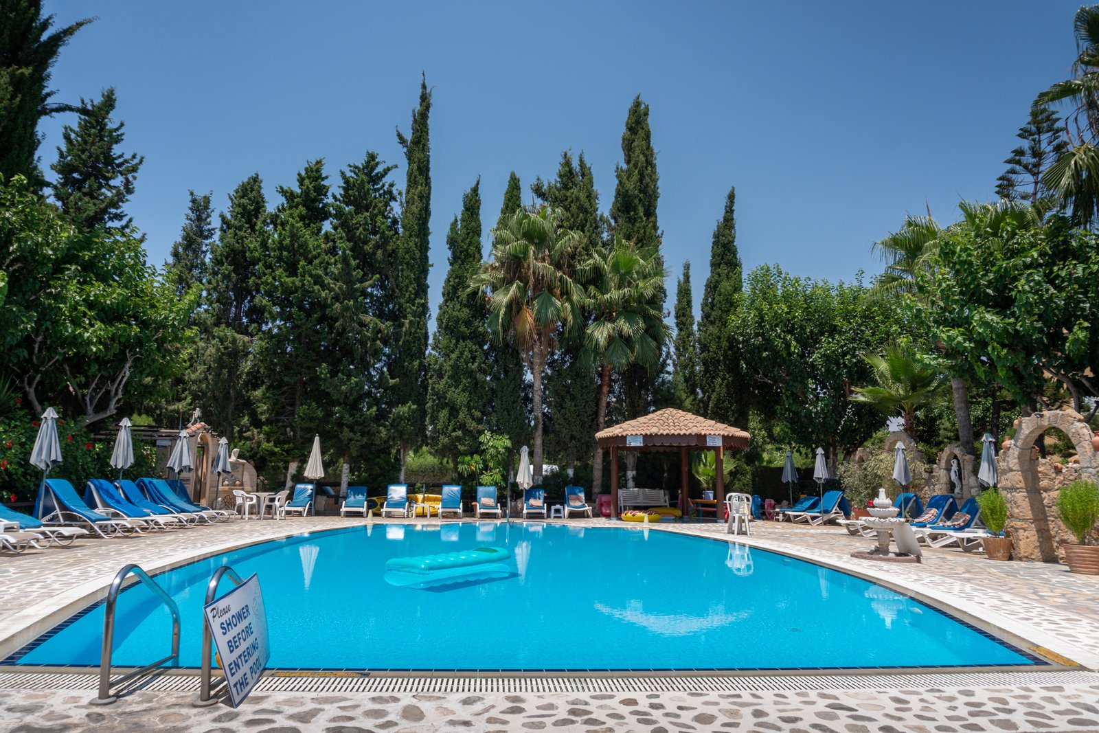 Exceptional Mixed‑Use Building in Paphos – Kato Paphos