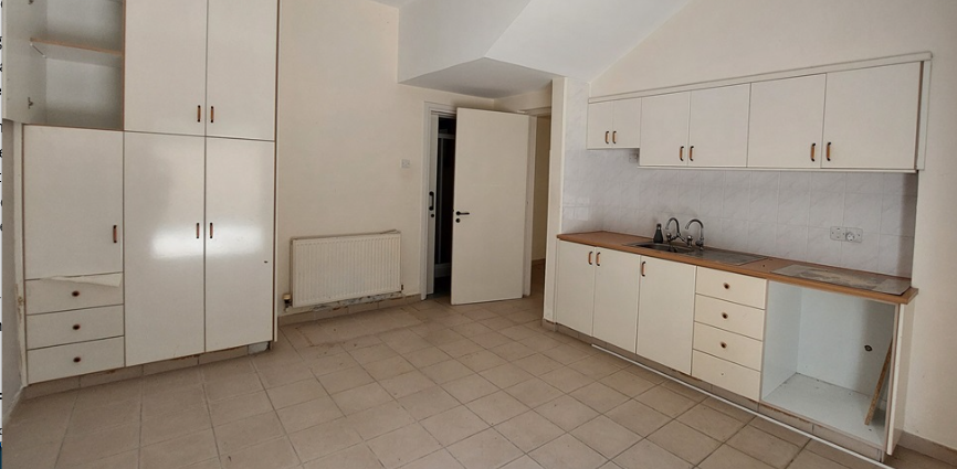 Five Bedroom House – Geroskipou
