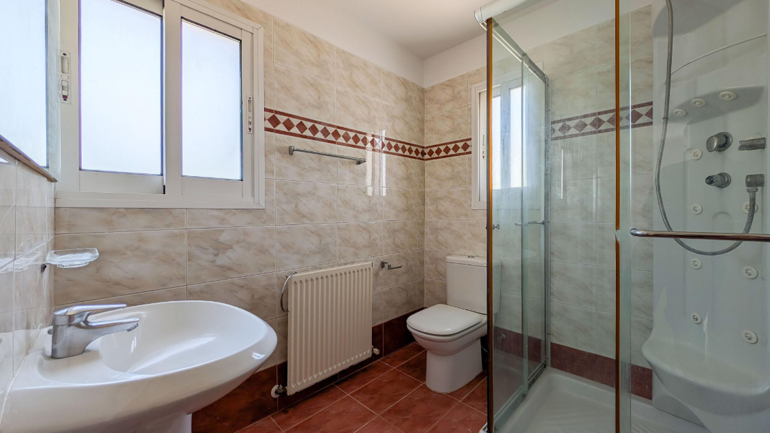Three Bedroom Detached House in Konia