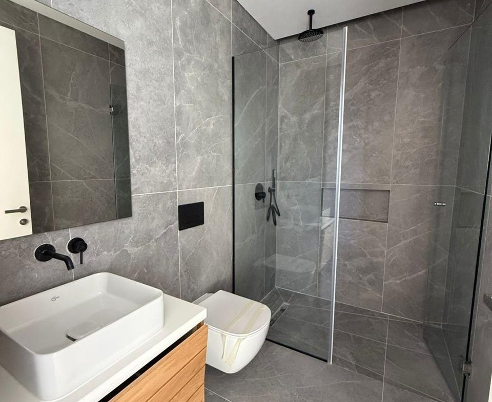 Two Bedroom Two Bathroom Brand New Apartment on Tomb Of The Kings Area Of Paphos