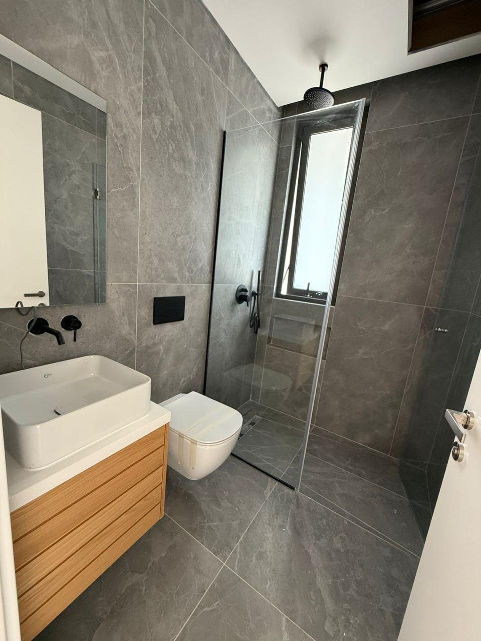 Two Bedroom Two Bathroom Brand New Apartment on Tomb Of The Kings Area Of Paphos