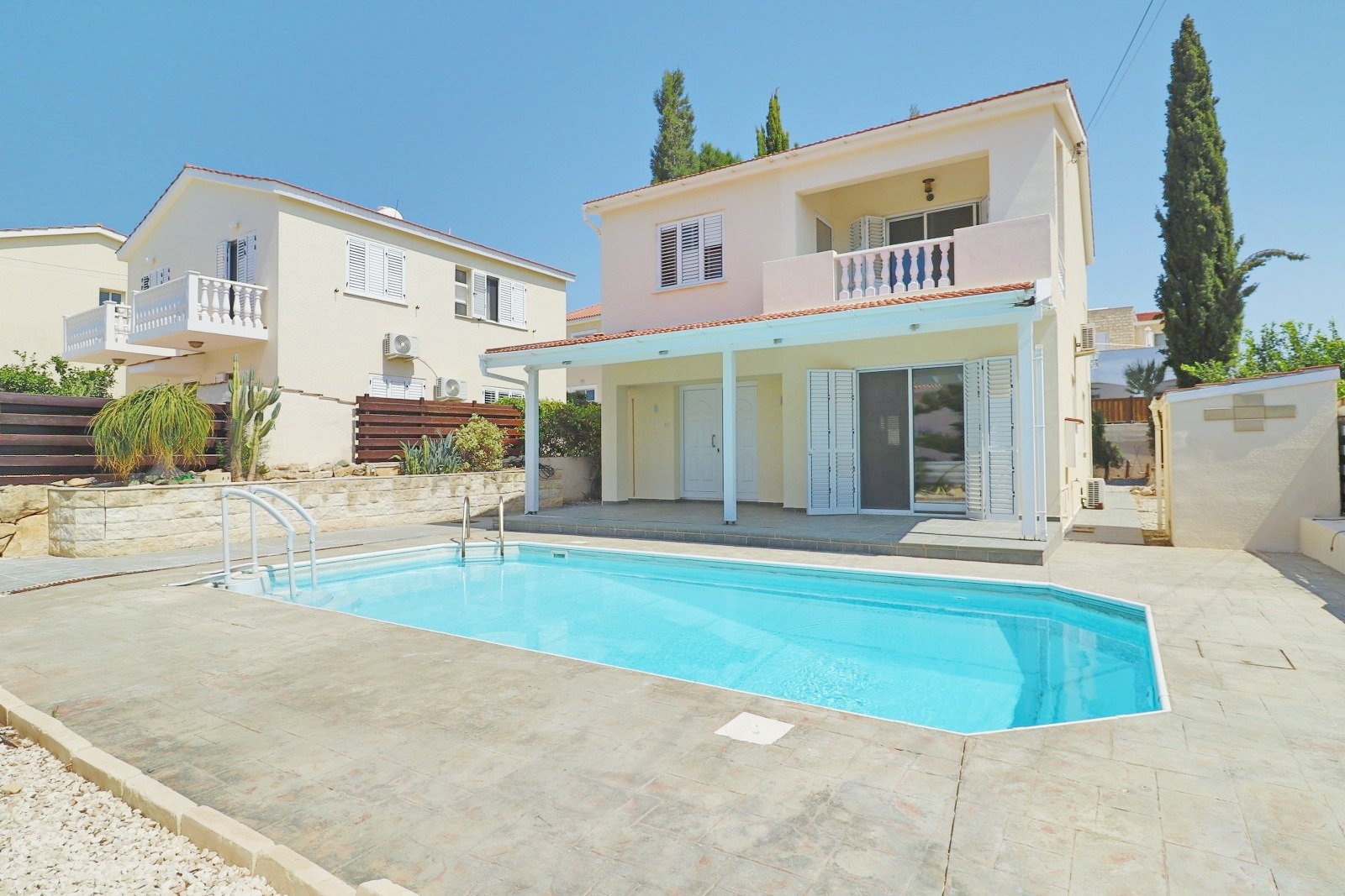 Spacious Three Bedroom Villa in Pegeia