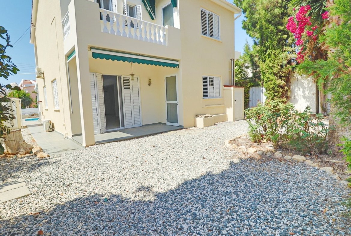 Spacious Three Bedroom Villa in Pegeia