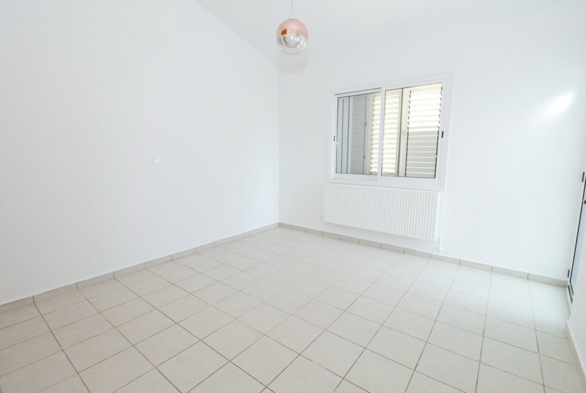 Spacious Three Bedroom Villa in Pegeia