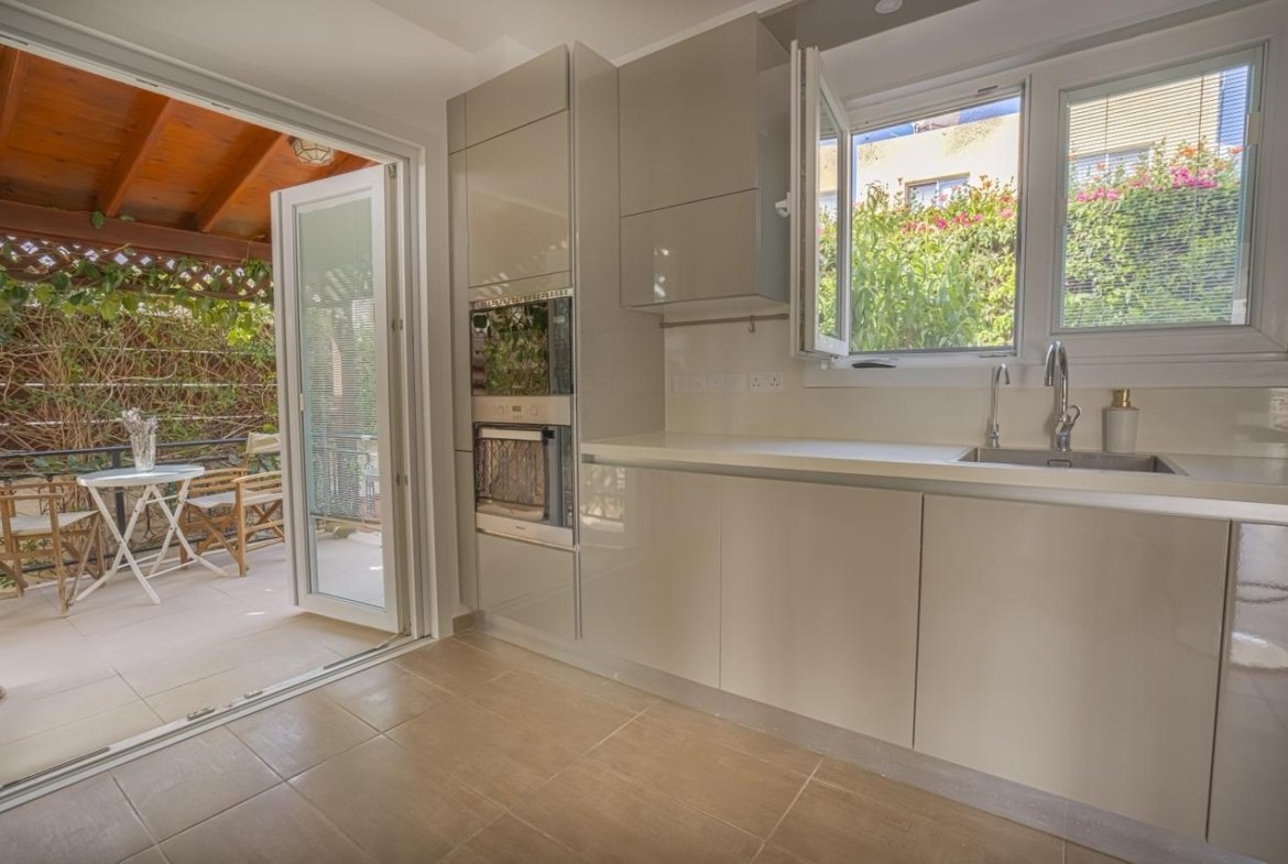 Luxury Four Bedroom Modern Villa in Pegeia