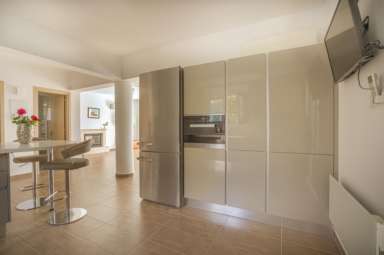 Luxury Four Bedroom Modern Villa in Pegeia