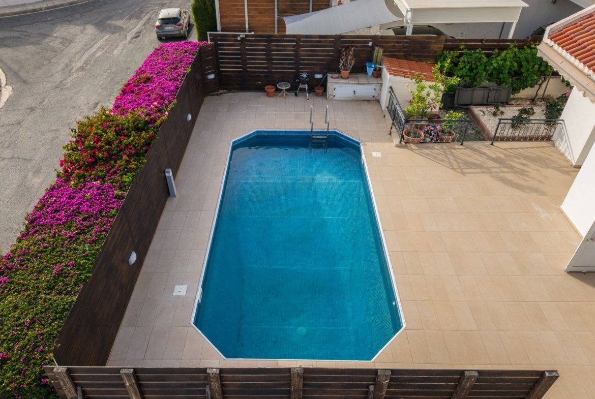 Luxury Four Bedroom Modern Villa in Pegeia