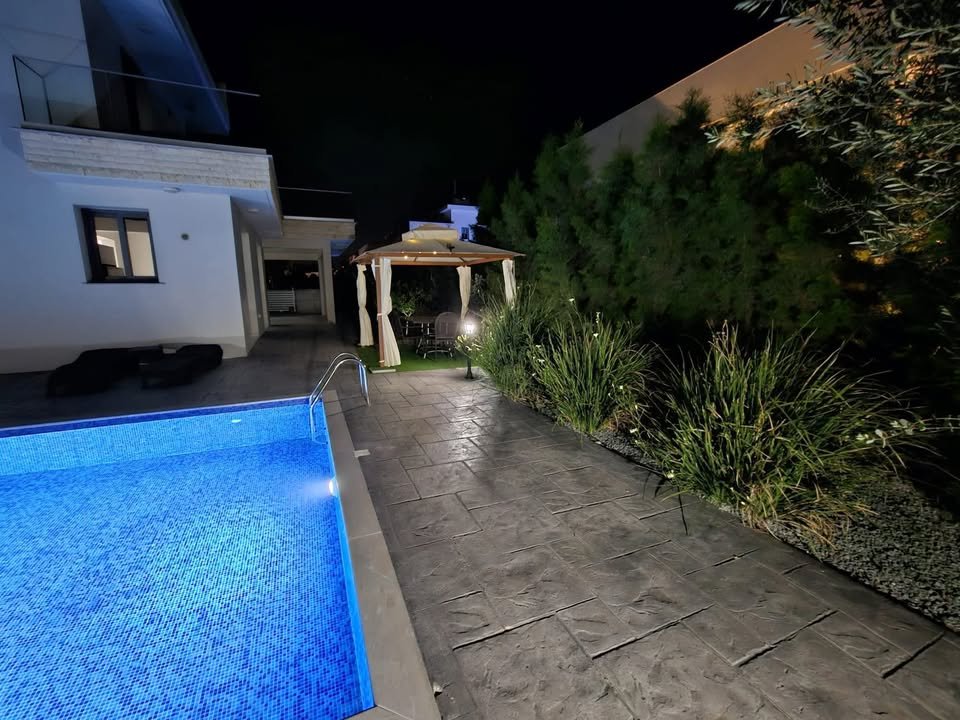NEW Luxury Villa For Rent | St. George – Pegeia