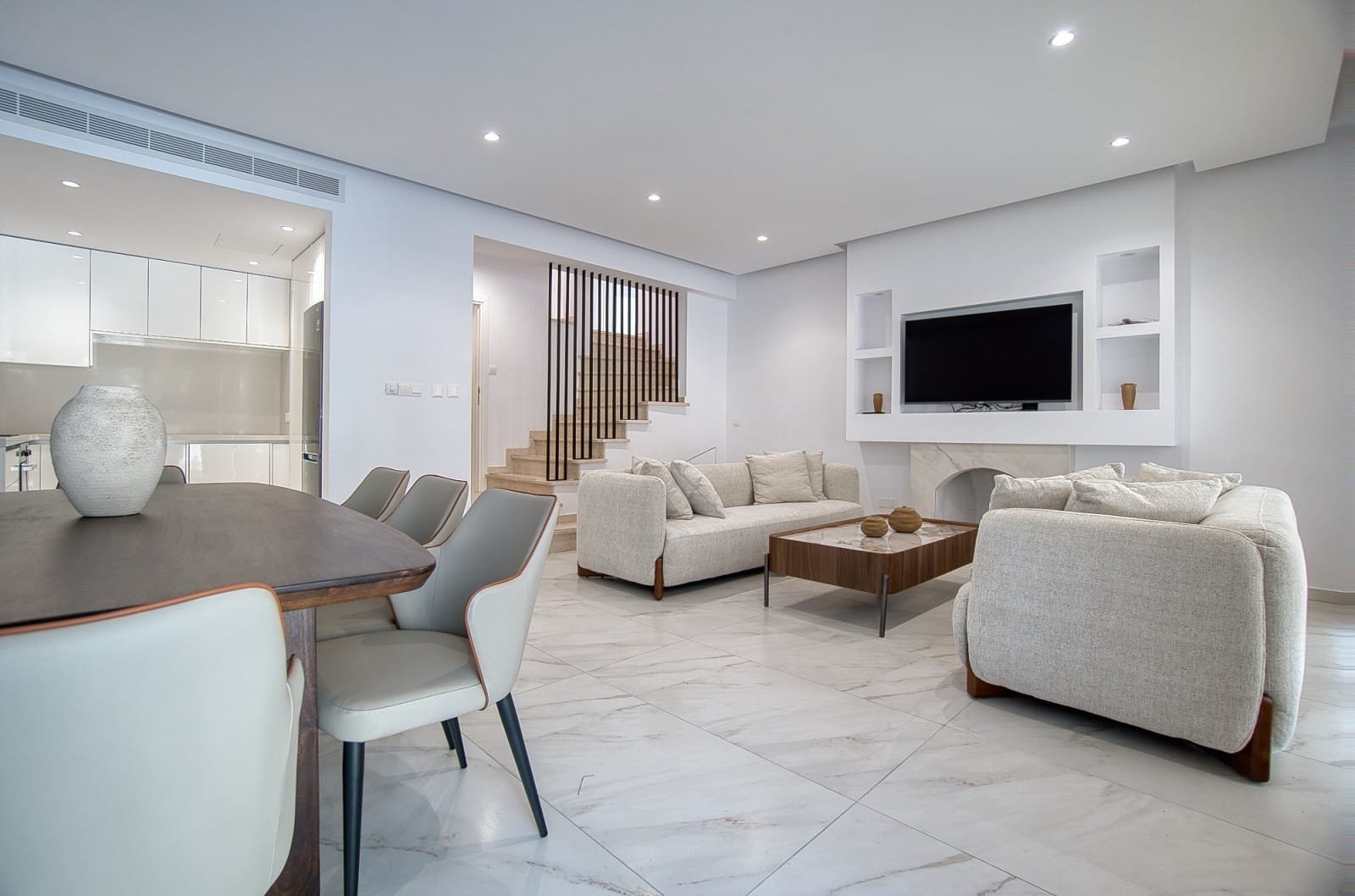 Three Bedroom Two Bathroom Villa in Tala
