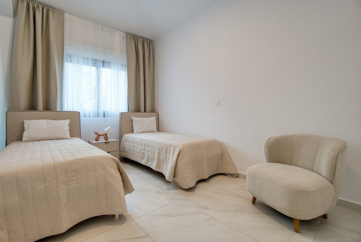 Three Bedroom Two Bathroom Villa in Tala