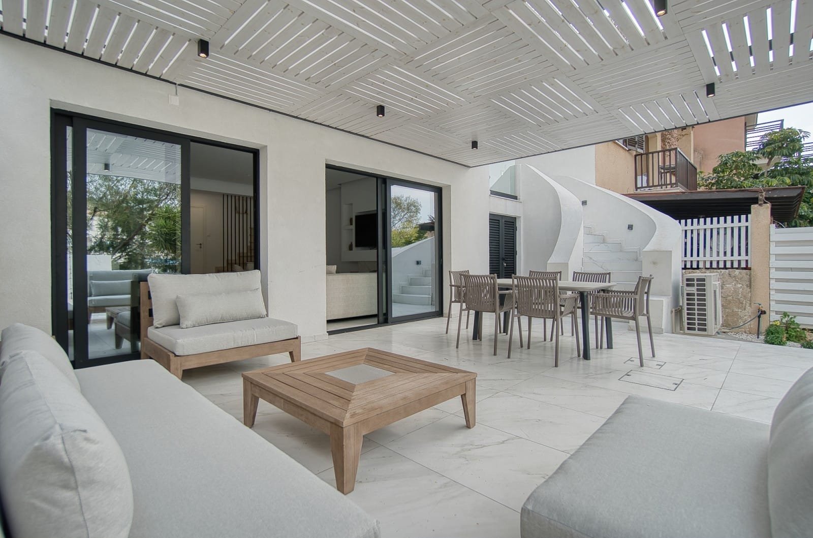 Three Bedroom Two Bathroom Villa in Tala