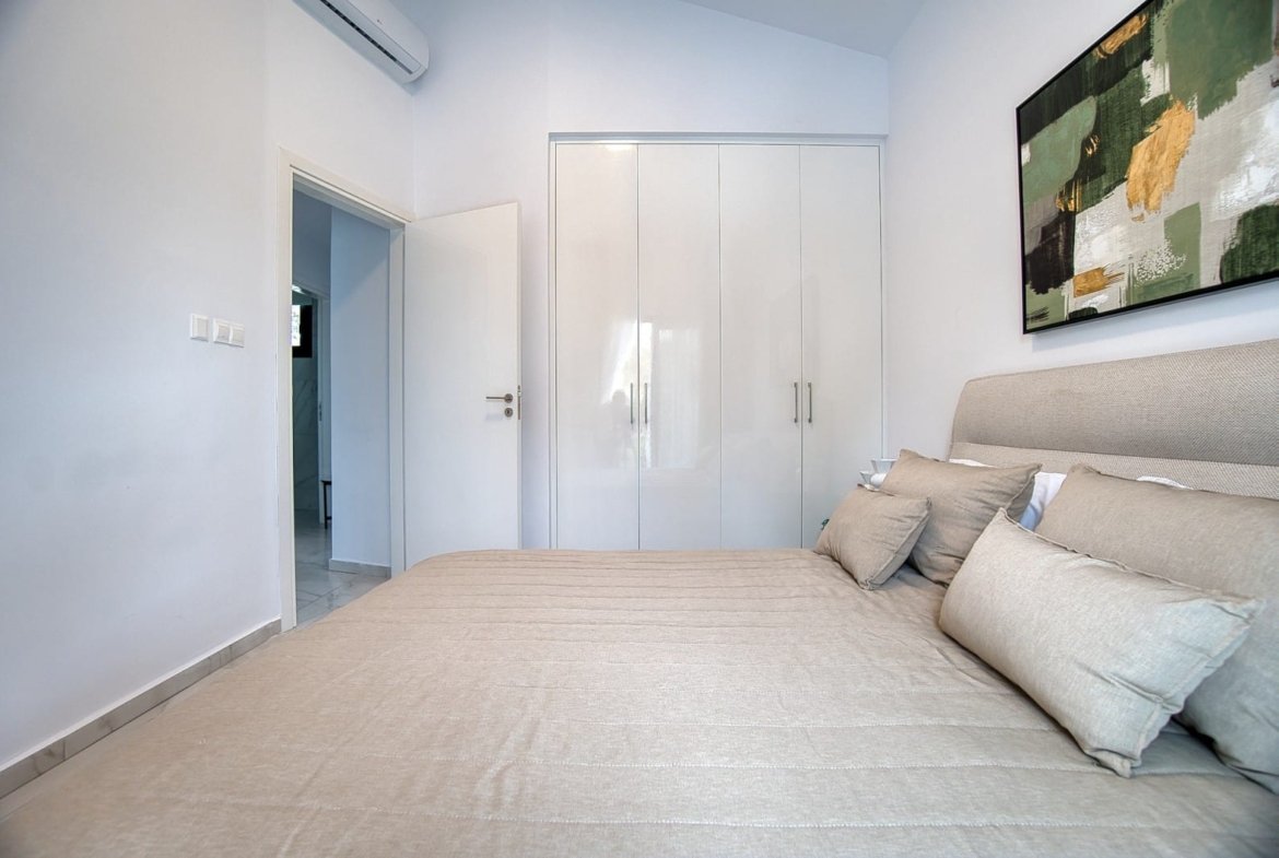 Three Bedroom Two Bathroom Villa in Tala