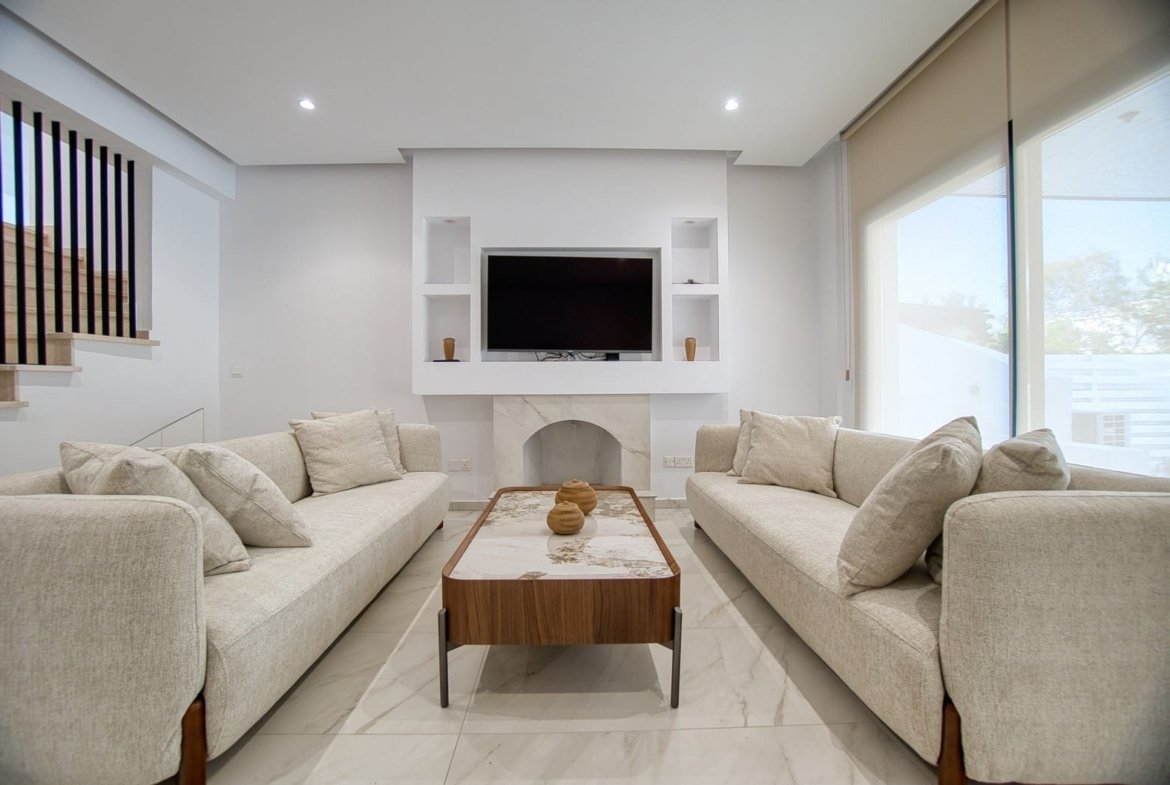 Three Bedroom Two Bathroom Villa in Tala
