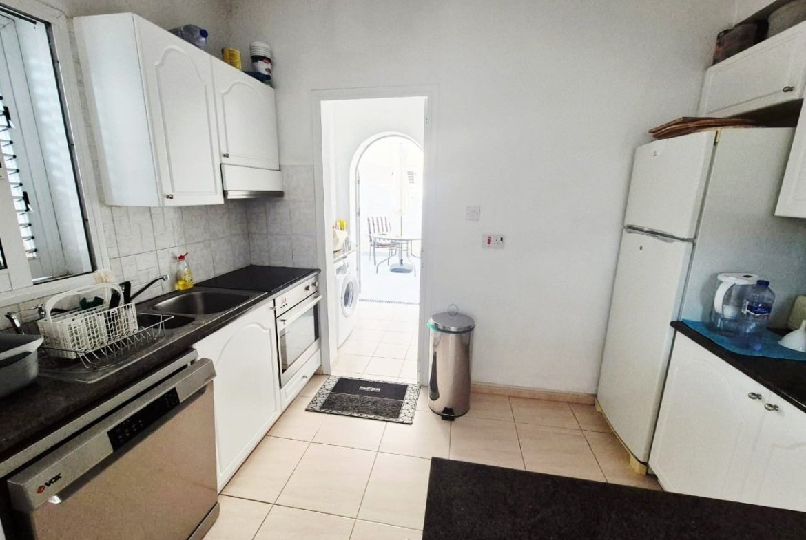 Three‑Bedroom Detached Villa in Paphos – Universal