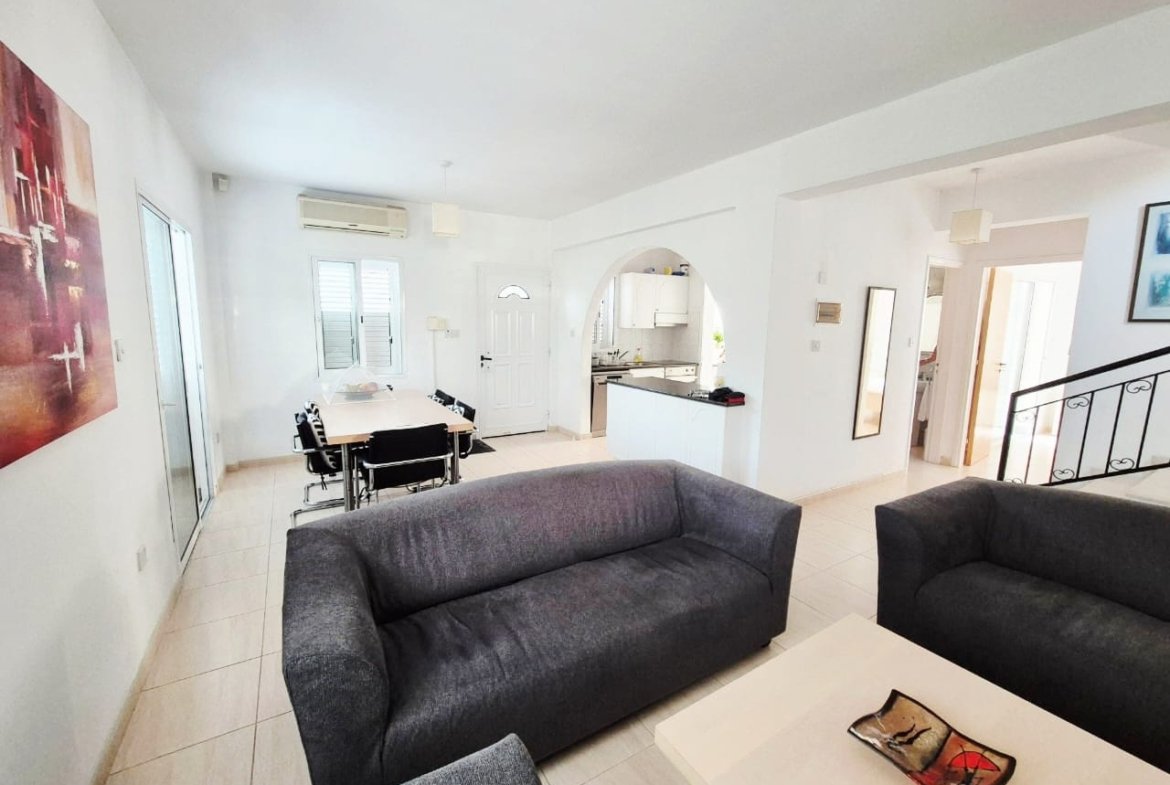 Three‑Bedroom Detached Villa in Paphos – Universal
