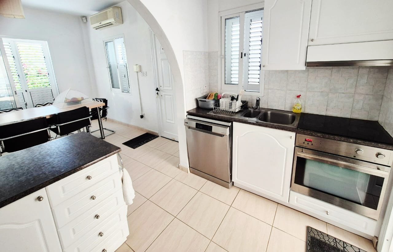 Three‑Bedroom Detached Villa in Paphos – Universal