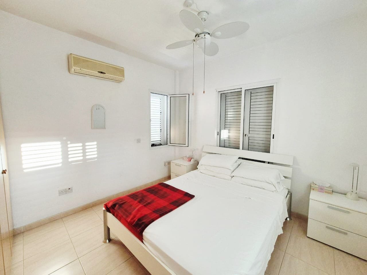 Three‑Bedroom Detached Villa in Paphos – Universal