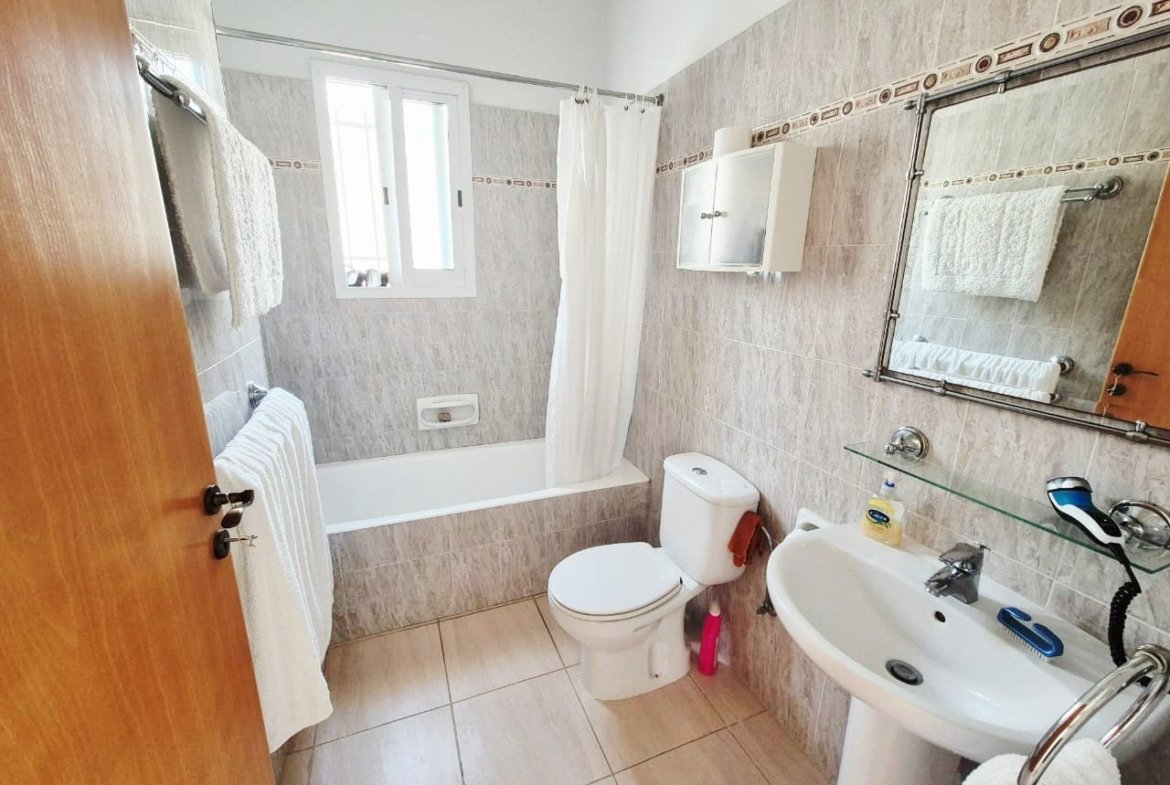 Three‑Bedroom Detached Villa in Paphos – Universal