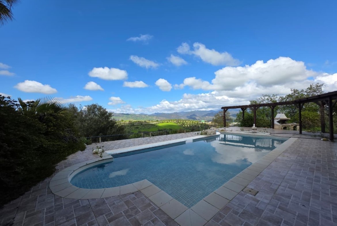Three Bedroom Villa on Auction – Drimou