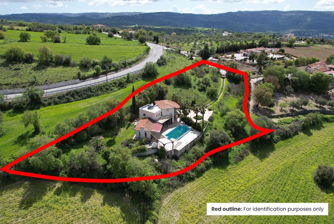 Three Bedroom Villa on Auction – Drimou