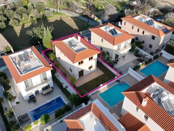 Three Bedroom Villa – Tsada
