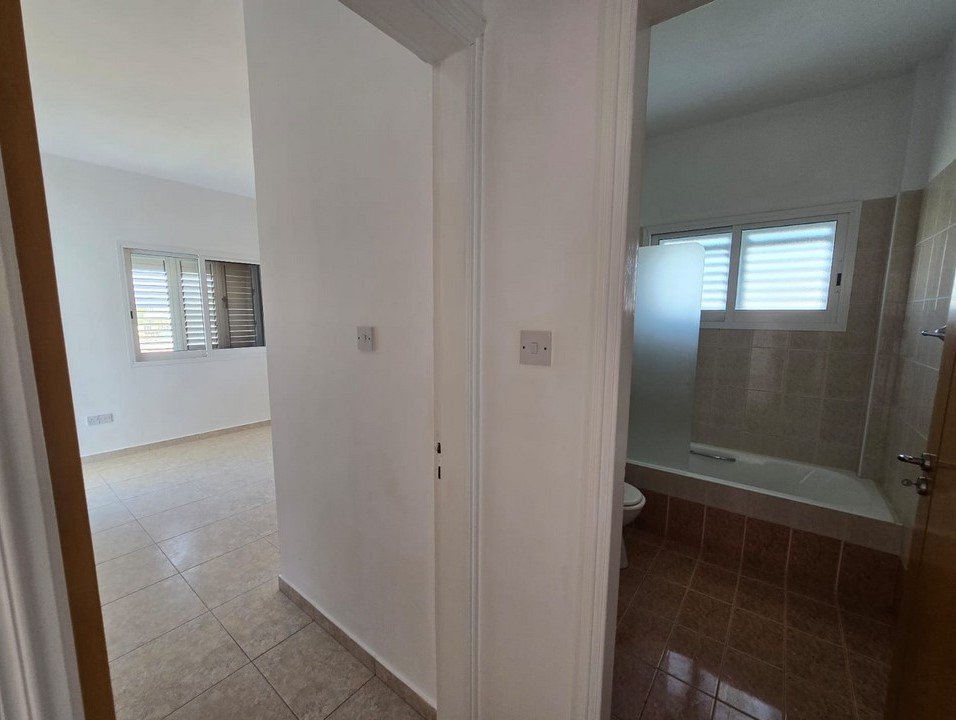 Two‑Bedroom Apartment for Sale in Chloraka