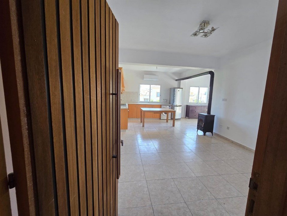 Two‑Bedroom Apartment for Sale in Chloraka