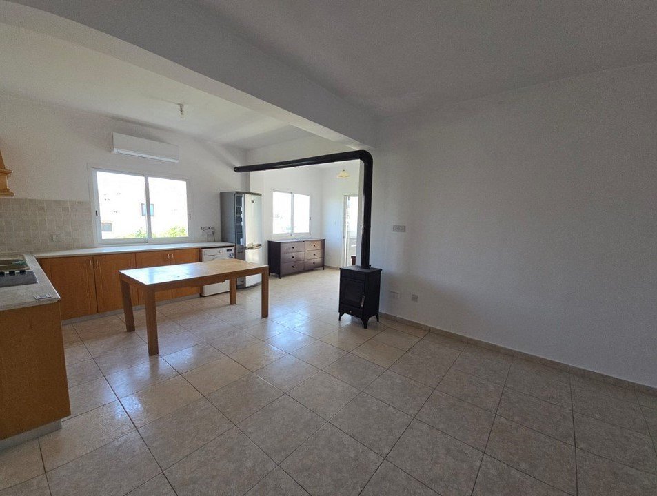 Two‑Bedroom Apartment for Sale in Chloraka