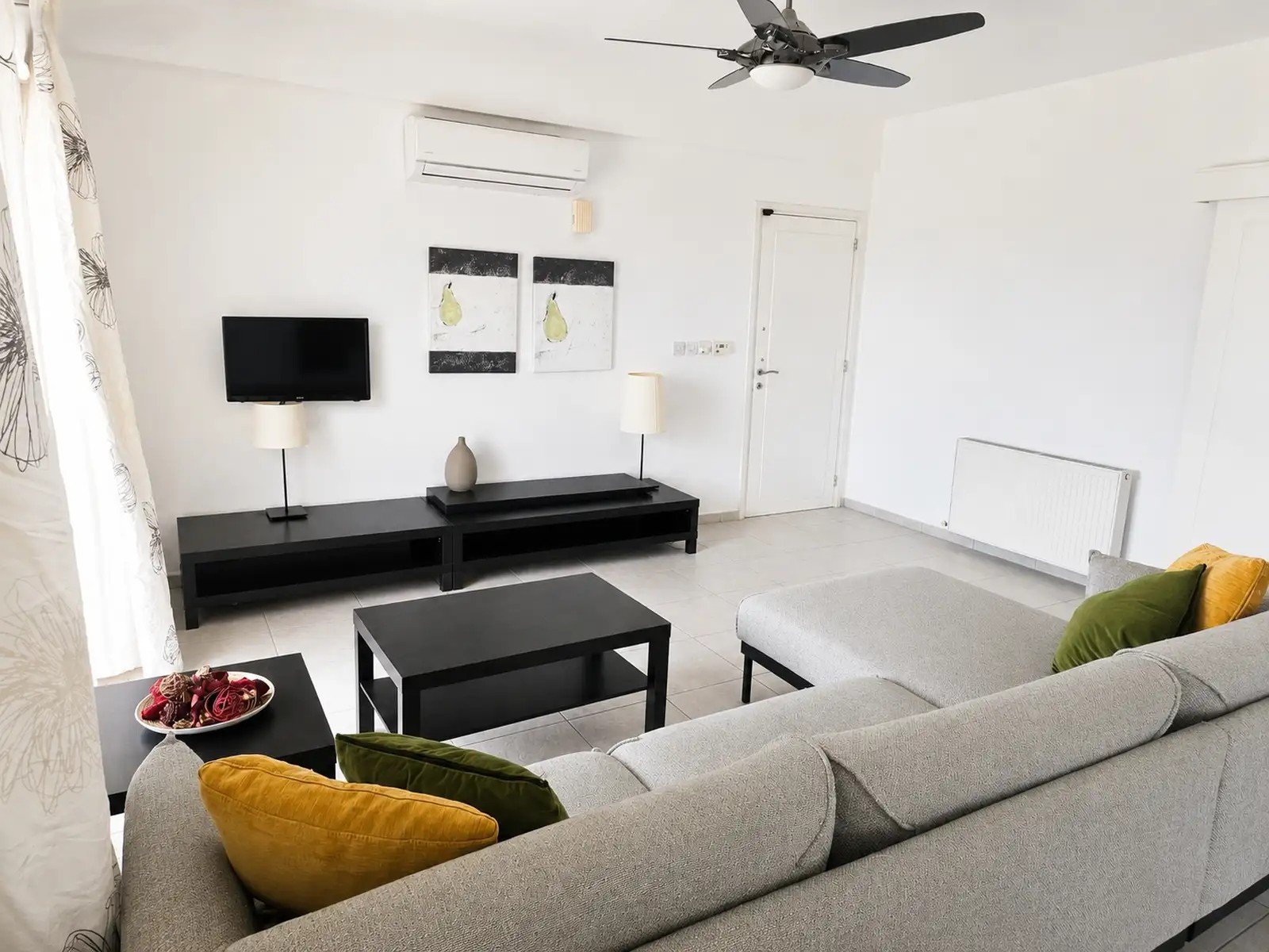 Two-Bedroom Apartment with Panoramic Sea & Mountain Views in Pegeia