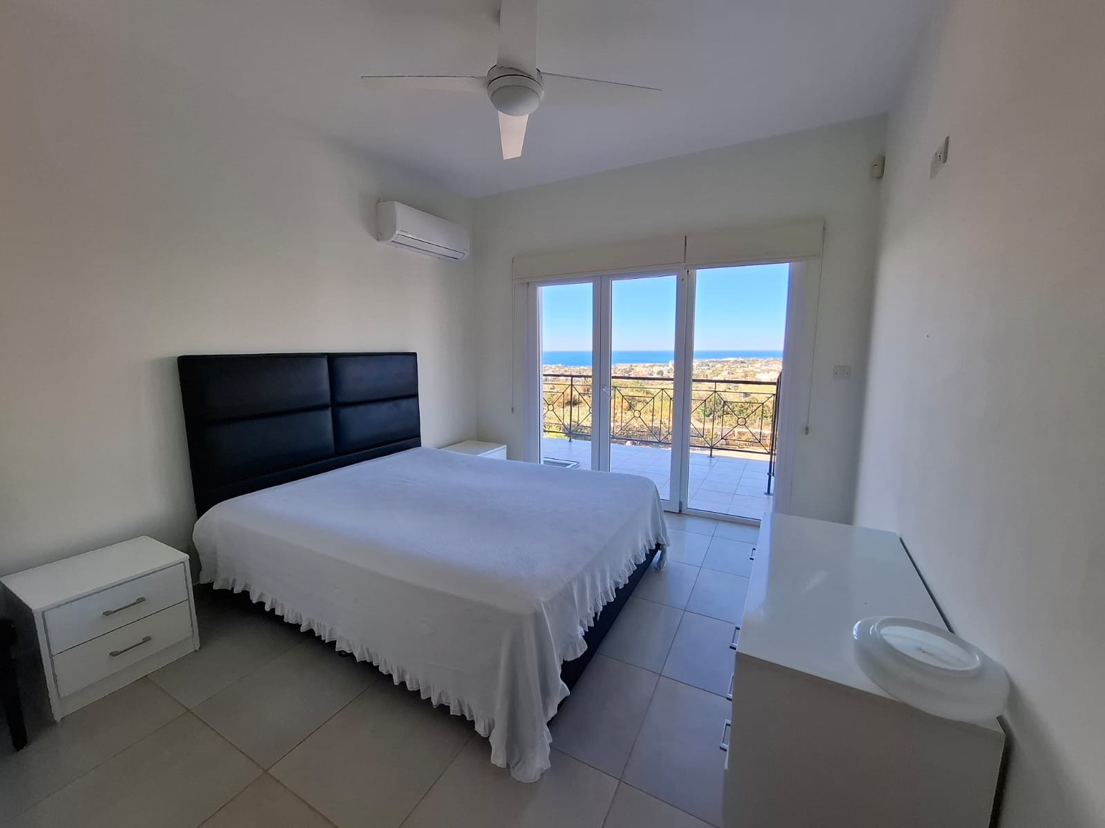 Superb Three‑Bedroom Villa for Sale in Kissonerga